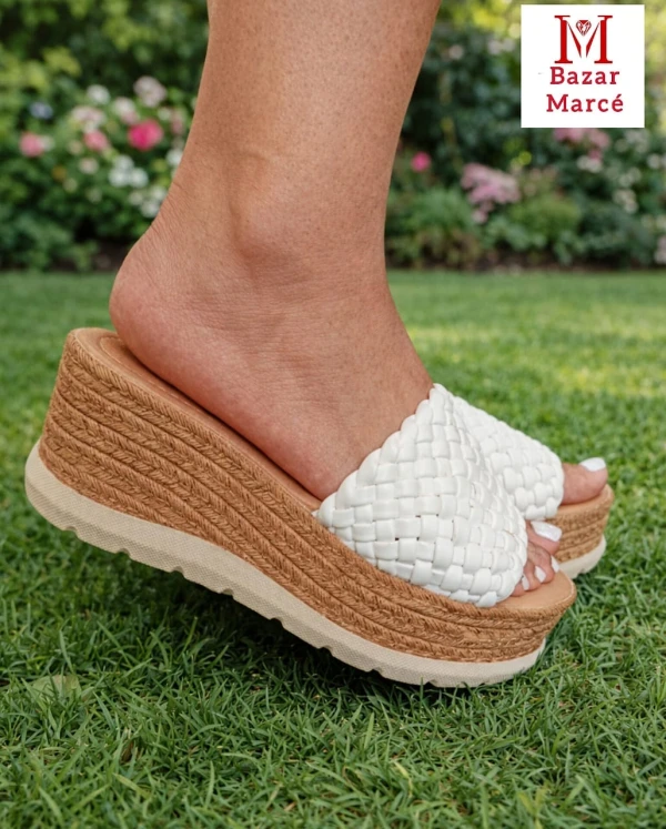 Minerva trenzada blanca's foto | Bazar Marcé |  BizneCubano